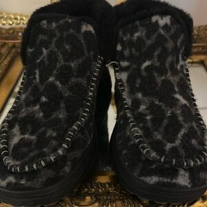 Hey Dude Denny Marble Grey faux fur ankle boots